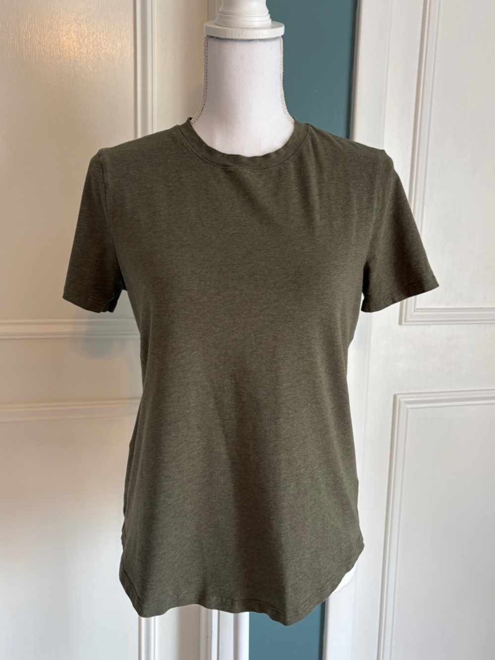 Lululemon Tshirt